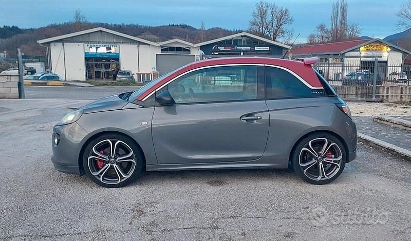 Usata Opel Adam S 150 CV (110 kW) 2015 Grigio Utilitaria