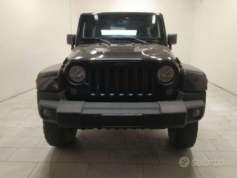 Usato 2015 Jeep Wrangler Unlimited 2.8 Diesel 200 CV (33.990 €)