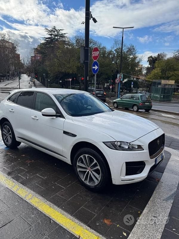 Usata Jaguar F-Pace R-Sport 180 CV (132 kW) 2017 Bianco SUV