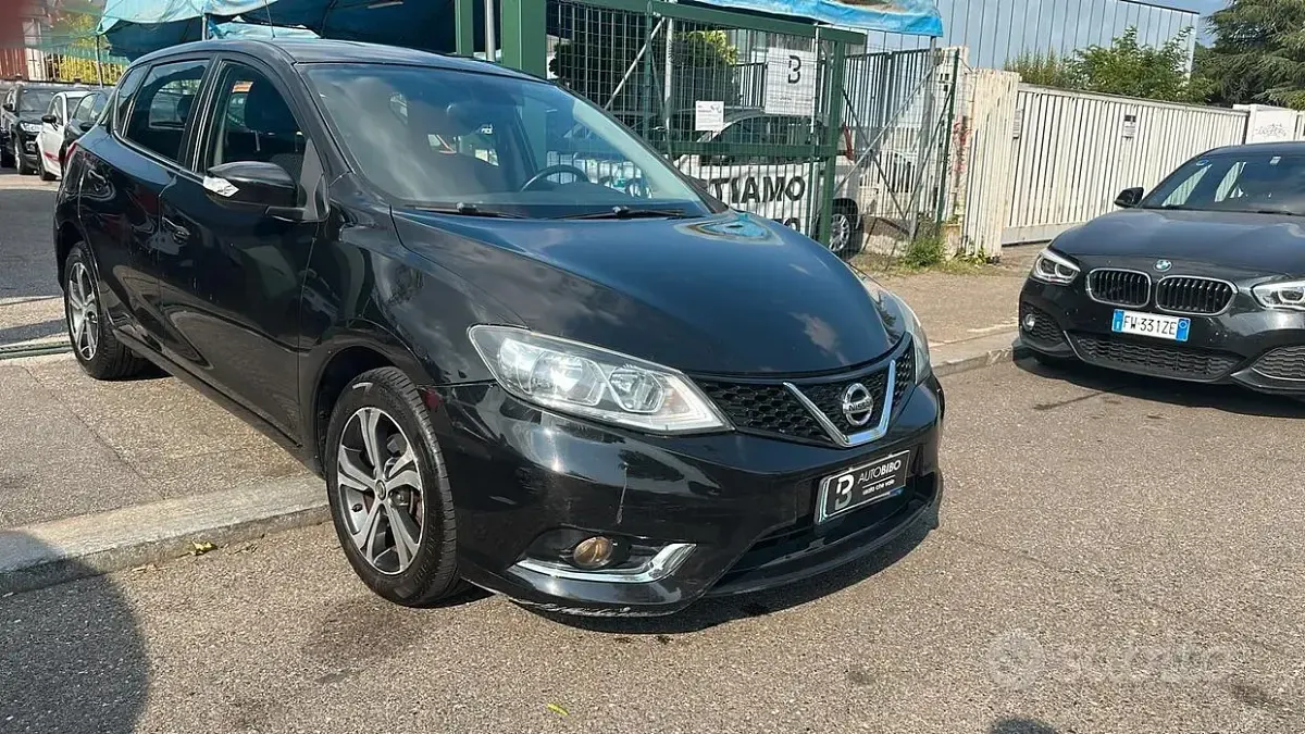 Usata Nissan Pulsar Tekna 110 CV (80 kW) 2015 Nero Utilitaria