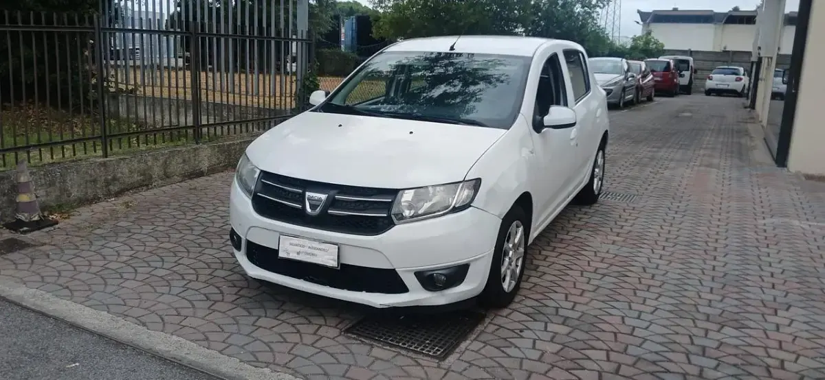 Usata Dacia Sandero 72 CV (52 kW) 2013 Bianco Berlina
