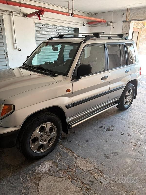 Usata Mitsubishi Pajero 2001 Grigio SUV