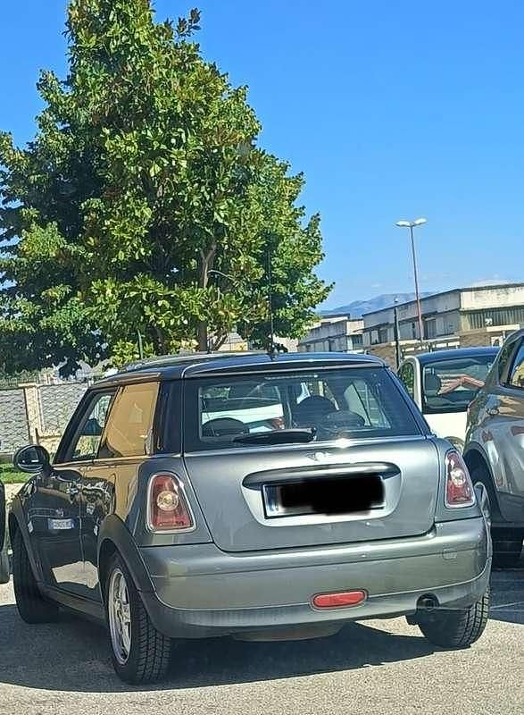 Usata Mini ONE 75 CV (55 kW) 2010 Grigio Utilitaria