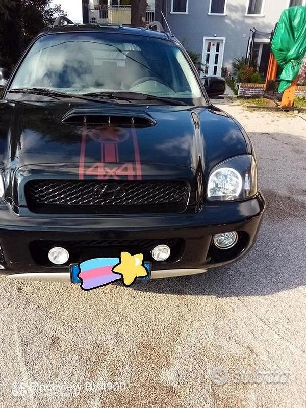 Usata Hyundai Santa Fe 115 CV (84 kW) 2002 Nero SUV