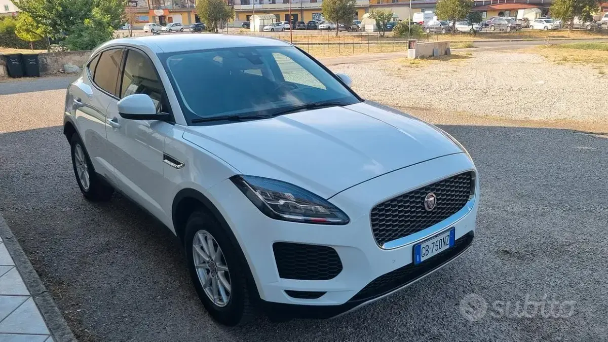 Usata Jaguar E-Pace 150 CV (110 kW) 2020 Bianco SUV