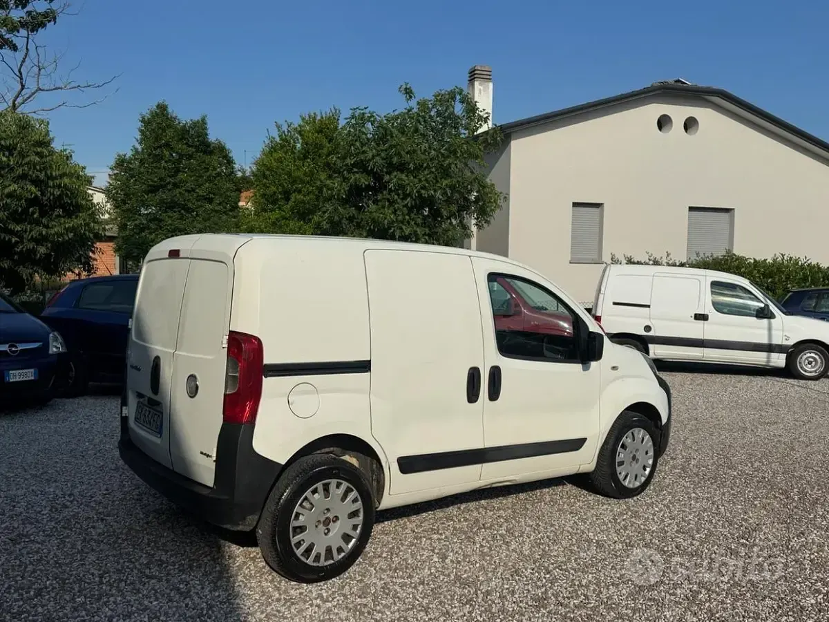 Usata Fiat Fiorino 75 CV (55 kW) 2011 Bianco Monovolume