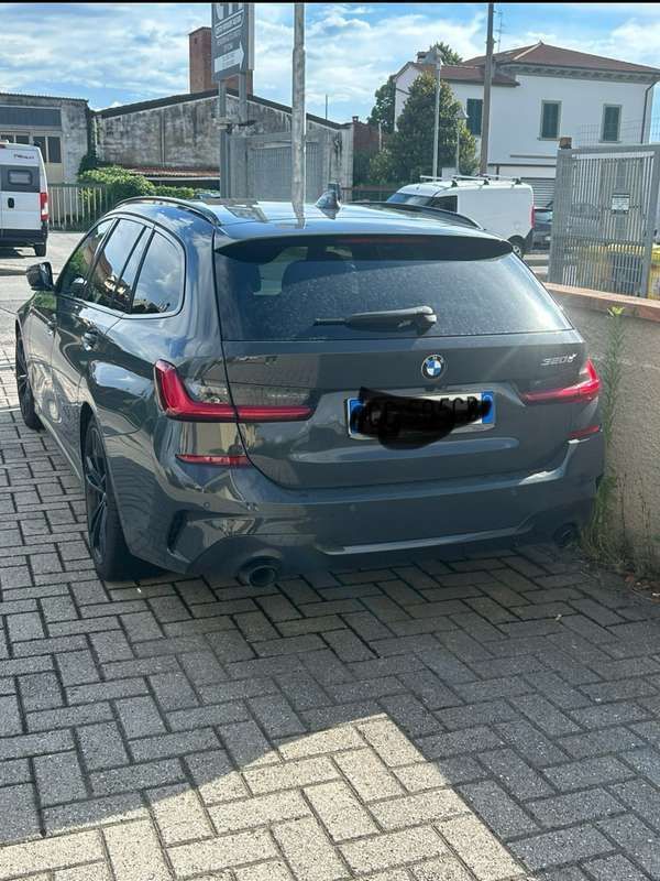 Usata 2020 BMW 320 M Sport Station wagon | 28.900 € (Buon prezzo) - Immagine 1/4