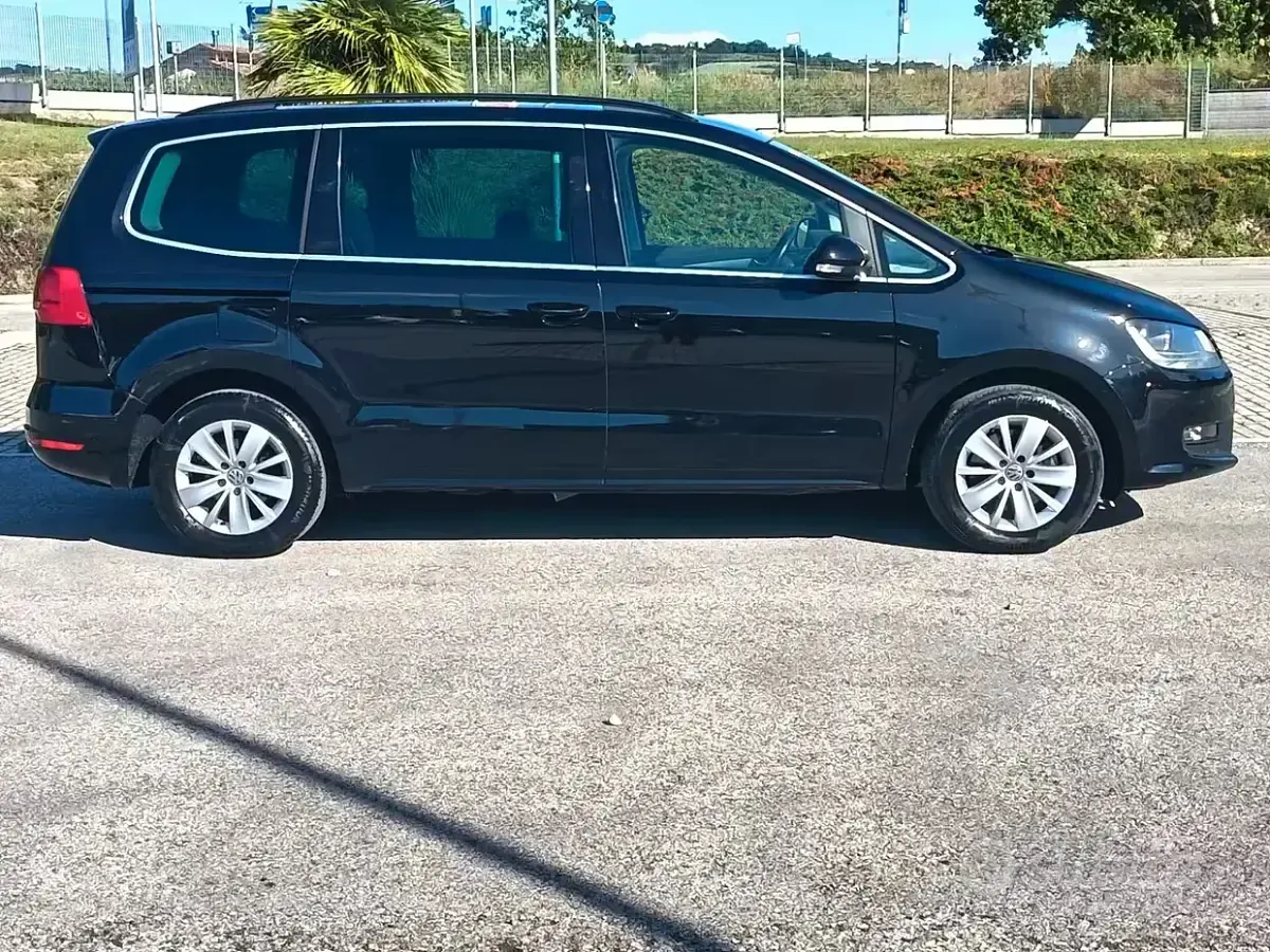 Usata VW Sharan Highline 140 CV (102 kW) 2013 Nero Monovolume