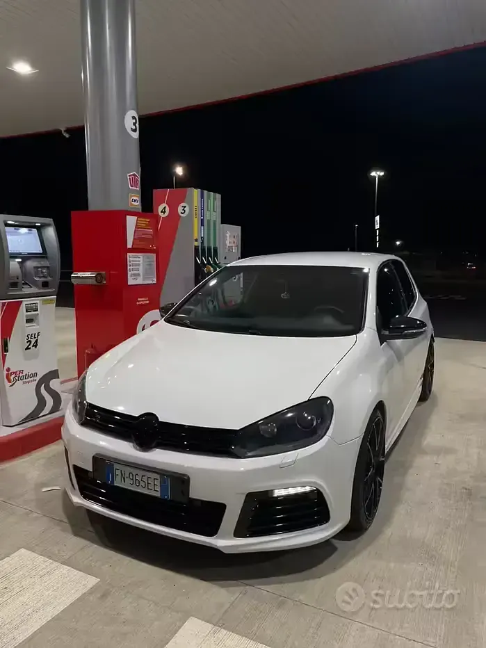 Usata VW Golf VI 270 CV (198 kW) 2010 Bianco Utilitaria