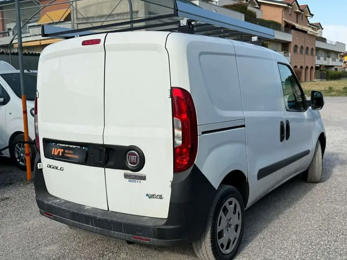 Usata Fiat Doblò 120 CV (88 kW) 2016 Bianco Monovolume