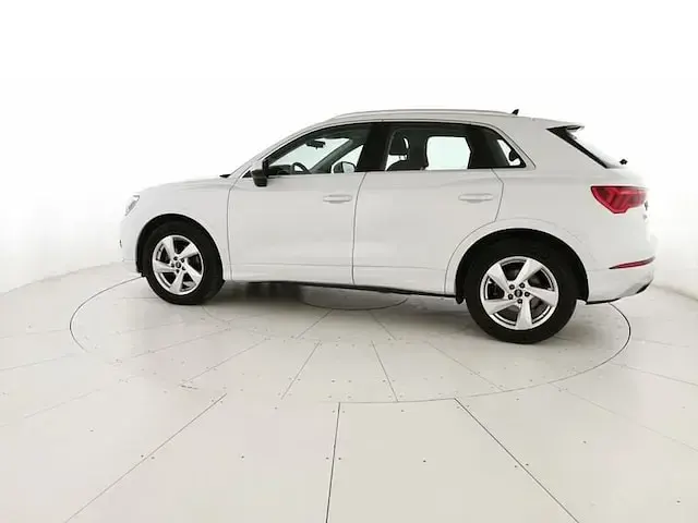 Usata Audi Q3 Advanced Plus 150 CV (110 kW) 2022 Bianco ghiaccio metallizzato SUV