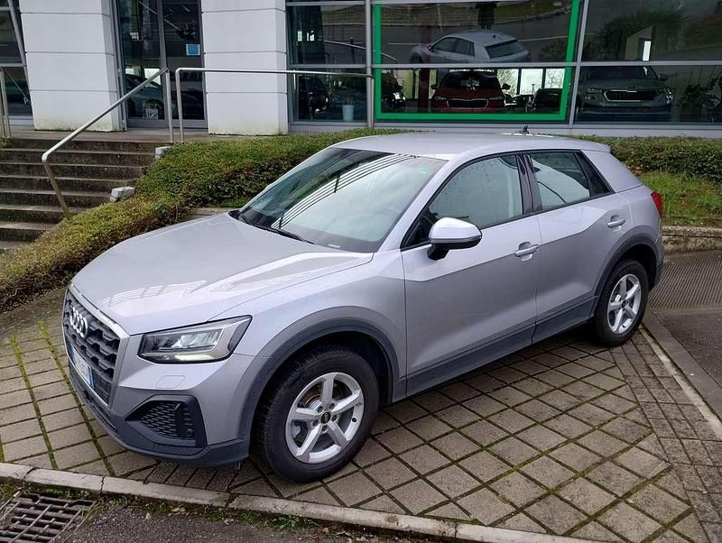 Usata Audi Q2 Business 150 CV (110 kW) 2022 Argento SUV