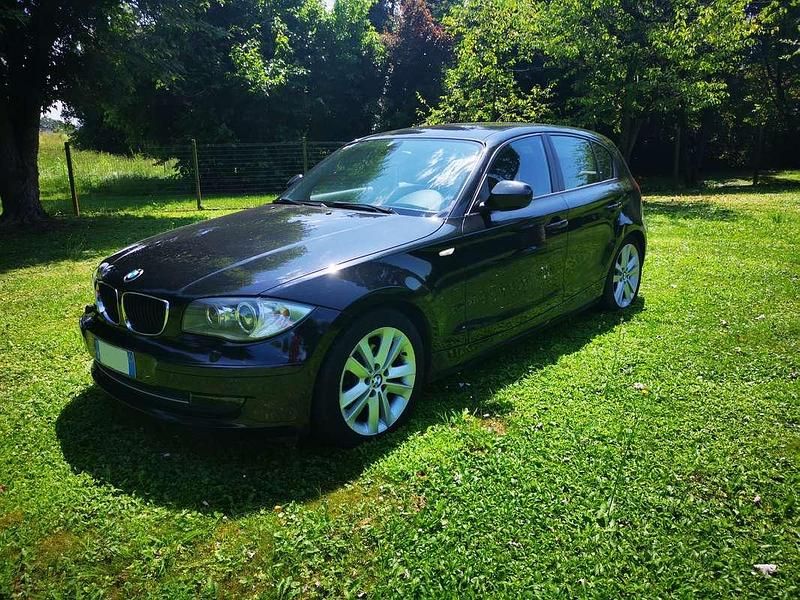 Usata BMW 120 Efficient Dynamics 177 CV (130 kW) 2010 Nero Utilitaria