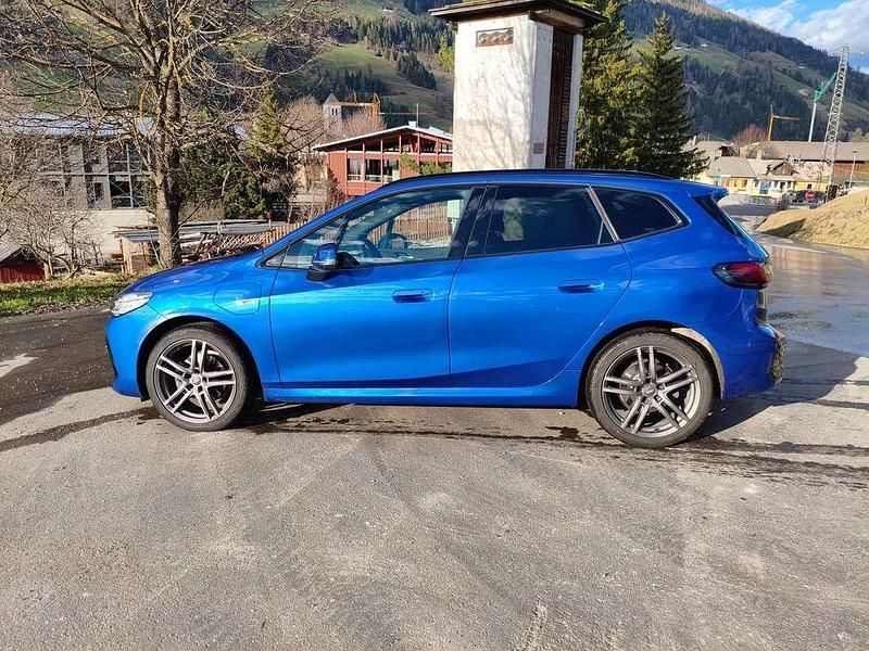 Usata BMW 225 Active Tourer M Sport 136 CV (100 kW) 2022 Blu/azzurro Monovolume