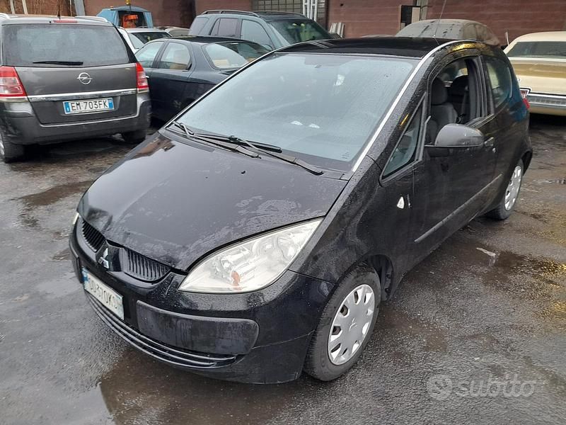 Usata Mitsubishi Colt 2006 Nero Utilitaria