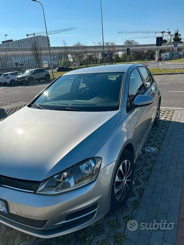 Usata VW Golf VII 110 CV (80 kW) 2014 Marrone Berlina