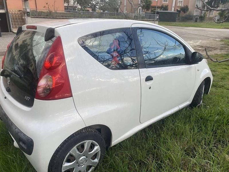 Occasion Peugeot 107 68 ch (50 kW) 2010 Citadine