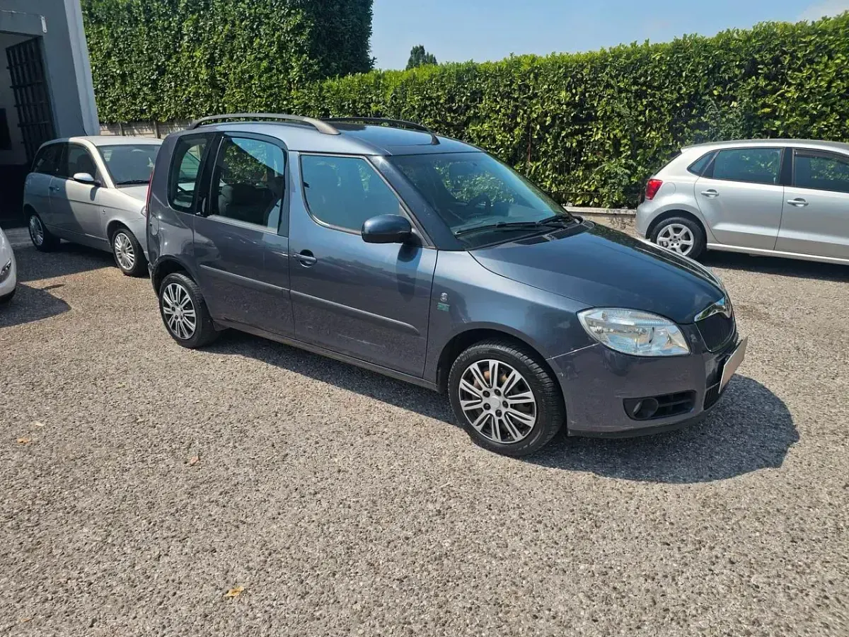 Usata Skoda Roomster Sport 86 CV (63 kW) 2008 Blu Monovolume