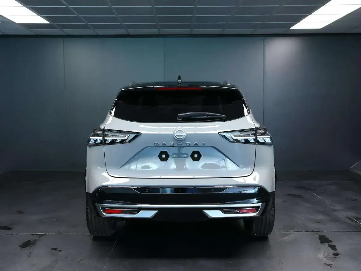 Nuova Nissan Qashqai Tekna+ 158 CV (116 kW) 2026 Grigio SUV