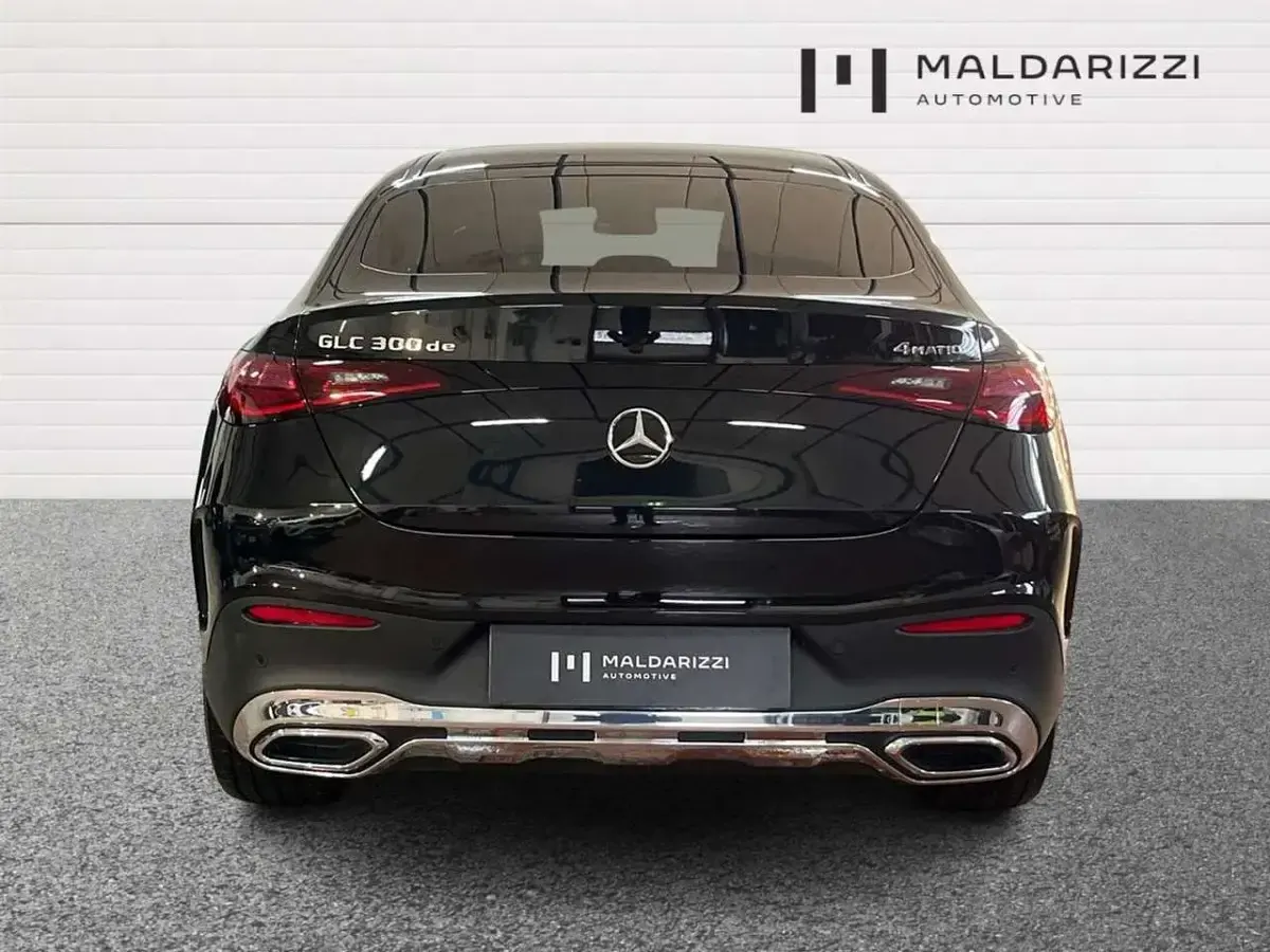 Usata Mercedes GLC300 AMG Line Premium 333 CV (244 kW) 2024 Nero ossidiana SUV