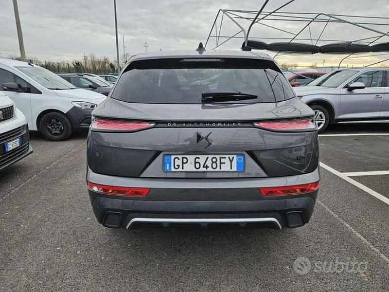 Usata DS Automobiles DS7 Crossback Performance 131 CV (96 kW) 2023 Grigio cristallo metallizzato SUV