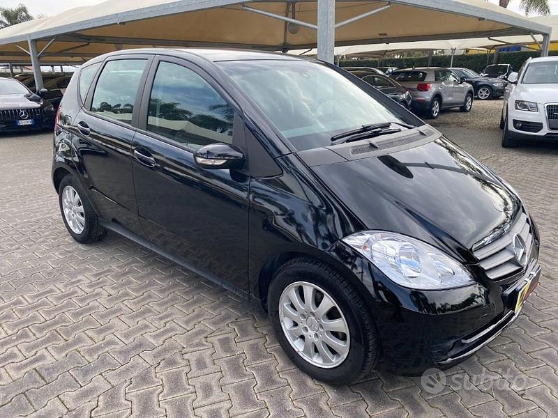 Usata Mercedes A160 Elegance 82 CV (60 kW) 2011 Nero Berlina