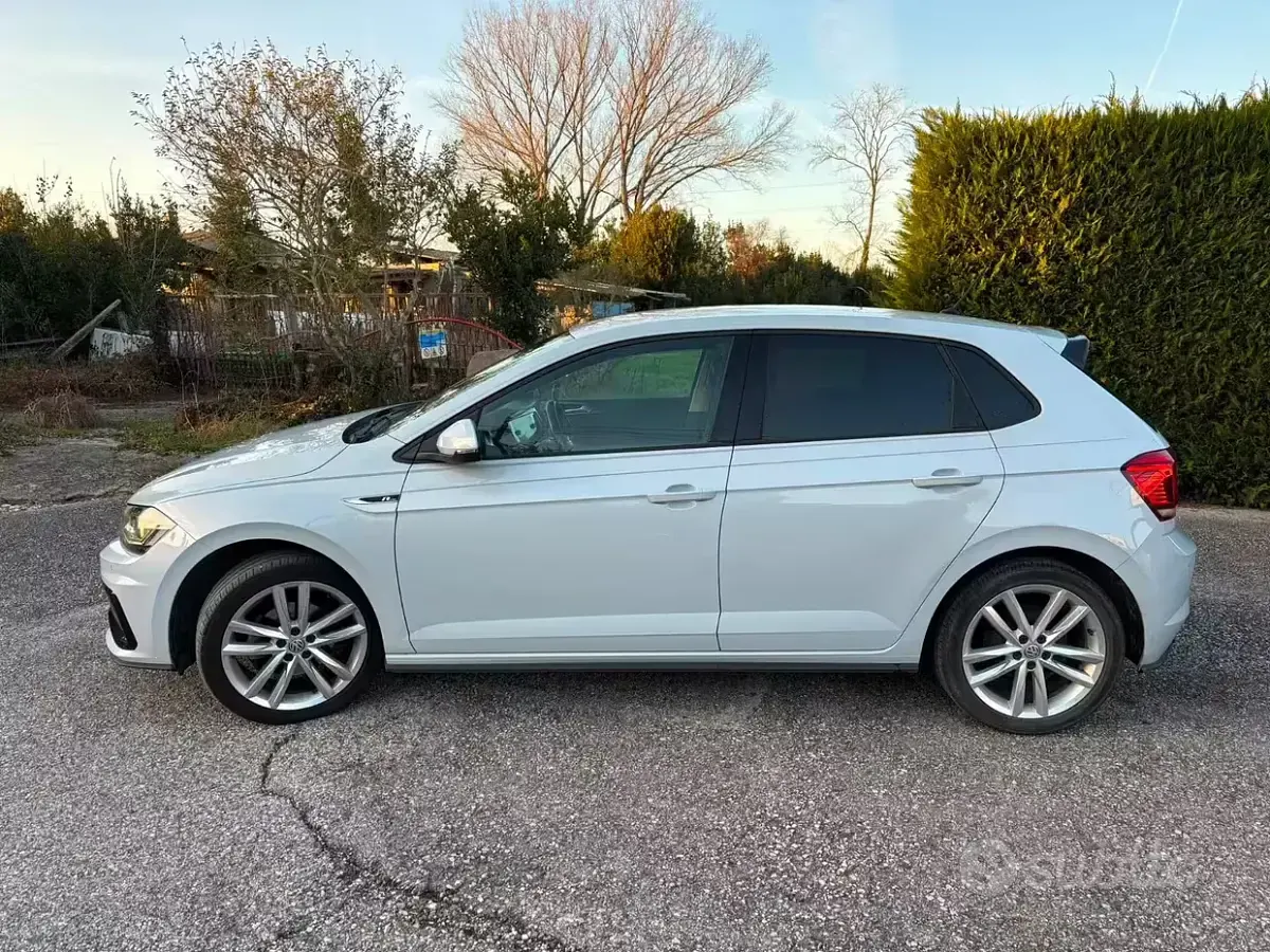 Usata VW Polo 95 CV (69 kW) 2018 Utilitaria