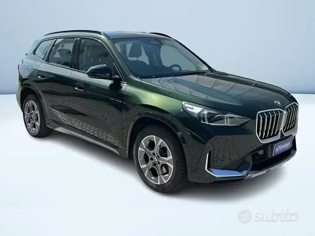 Usata BMW X1 xLine 150 CV (110 kW) 2023 Verde metallizzato SUV
