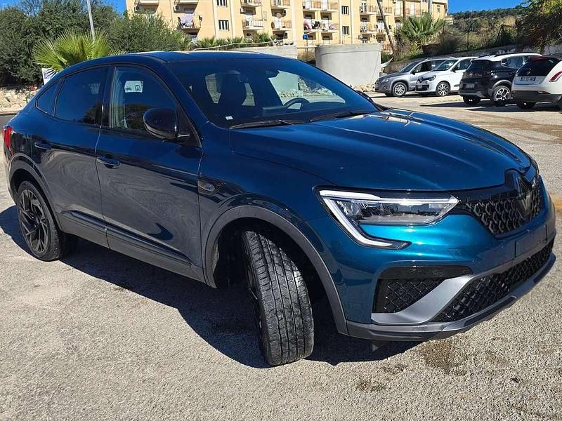Usata Renault Arkana Techno 140 CV (102 kW) 2024 Blu/azzurro SUV