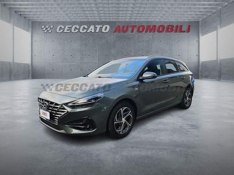 Usata Hyundai i30 Prime 120 CV (88 kW) 2023 Grigio Station wagon