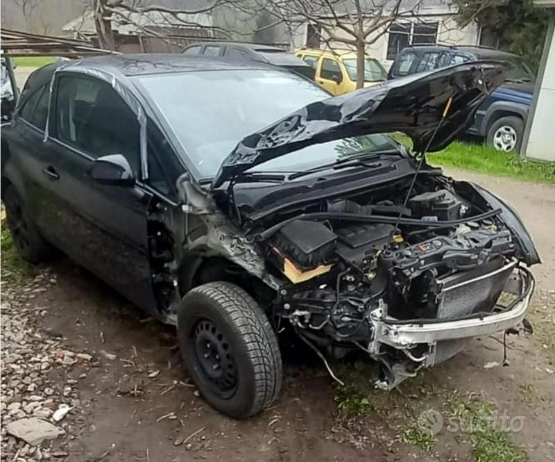 Usata Opel Corsa 90 CV (66 kW) 2019 Nero Utilitaria