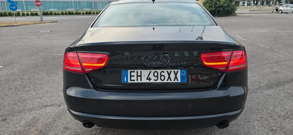 Usata Audi A8 250 CV (183 kW) 2011 Nero Berlina