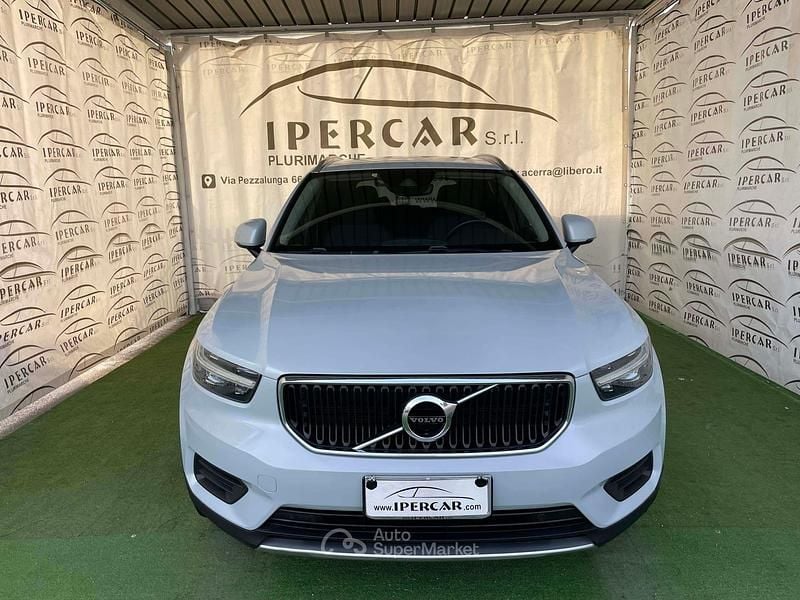 Usata Volvo XC40 Momentum 150 CV (110 kW) 2020 Grigio SUV