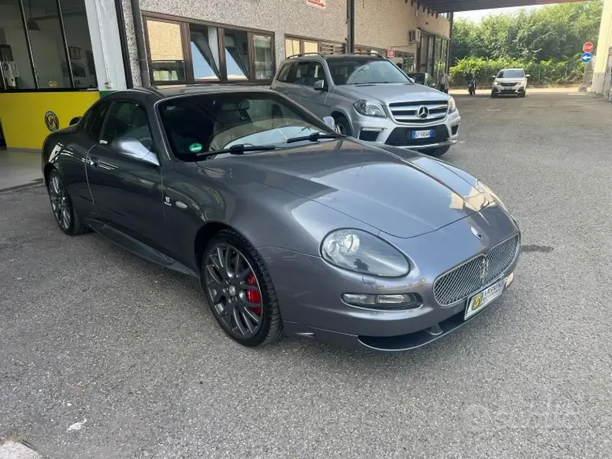 Usata Maserati GranSport 401 CV (294 kW) 2007 Grigio Coupé