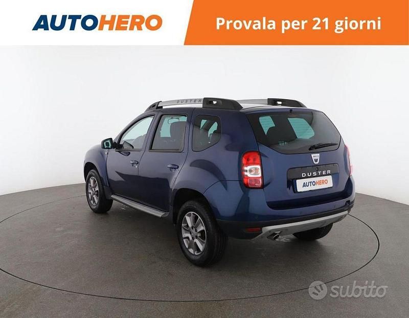 Usata Dacia Duster Lauréate 110 CV (80 kW) 2015 Blu SUV