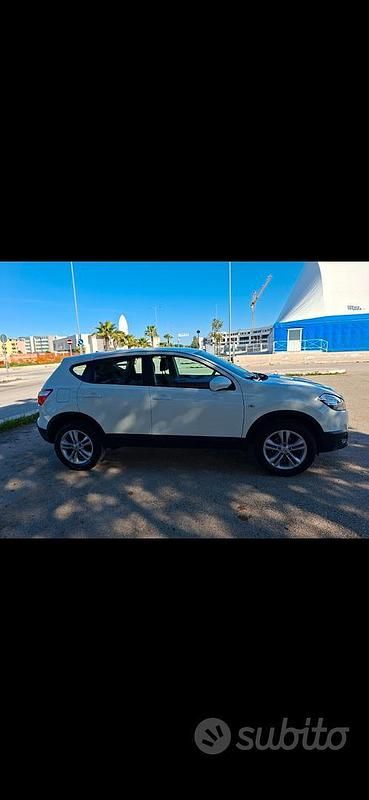 Usata Nissan Qashqai Visia 131 CV (96 kW) 2012 Bianco SUV