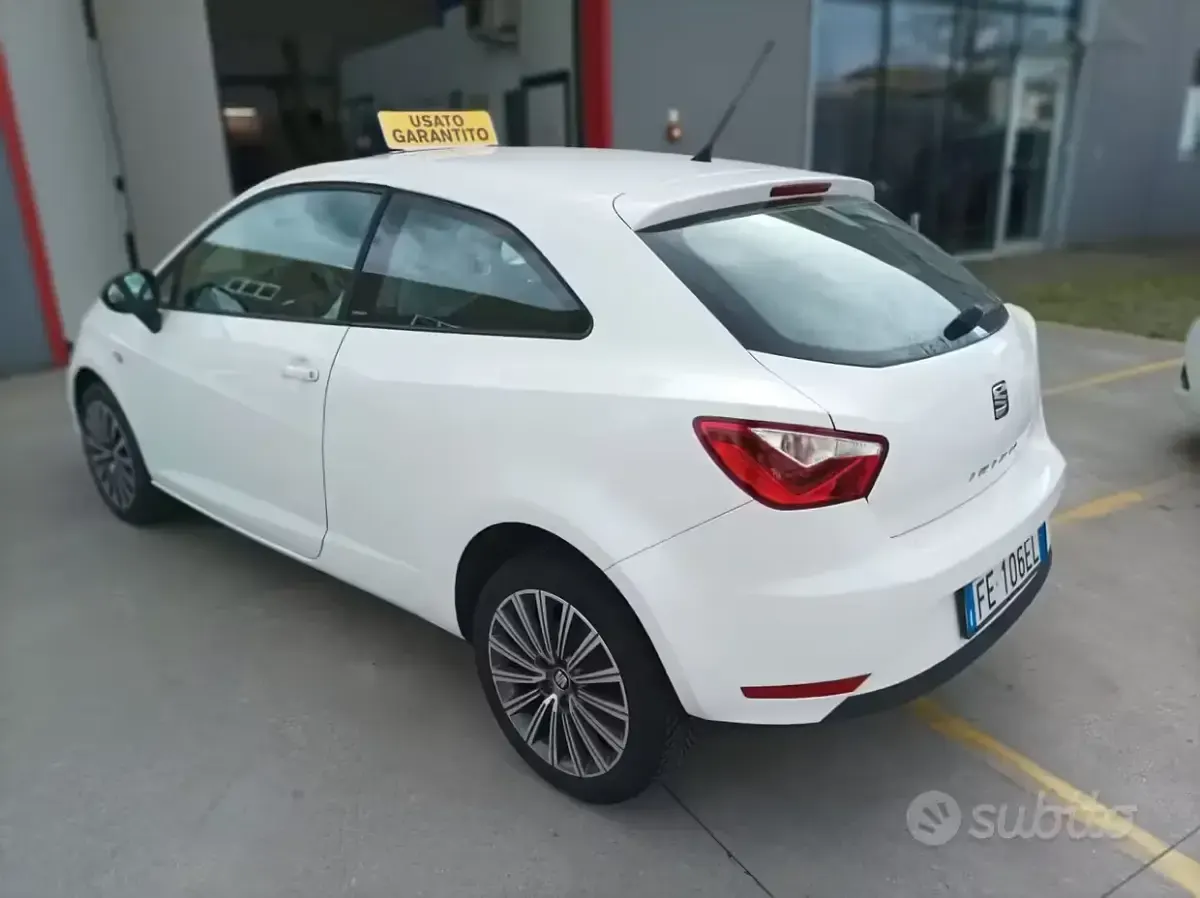 Usata Seat Ibiza 75 CV (55 kW) 2016 Bianco