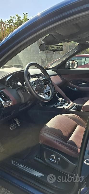 Usata Jaguar E-Pace R-Dynamic 163 CV (119 kW) 2021 Blu SUV