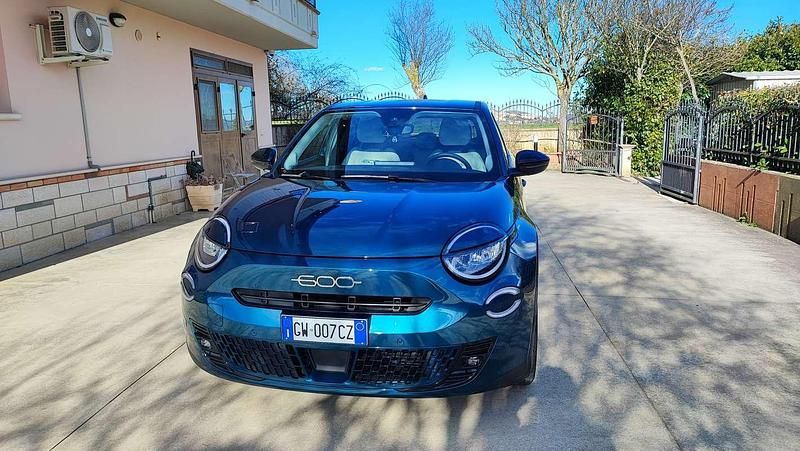 Occasion Fiat 600E La Prima 114 kW (156 ch) 2024 Vert SUV
