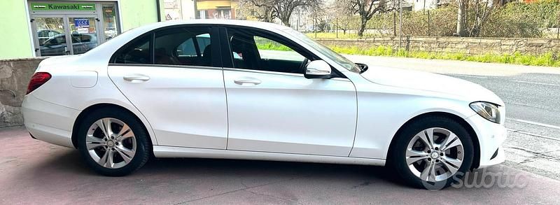 Usata Mercedes C220 170 CV (125 kW) 2015 Bianco Berlina