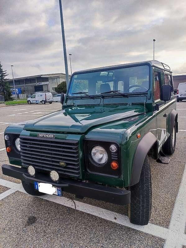 Usata Land Rover Defender S 122 CV (89 kW) 2004 Verde SUV