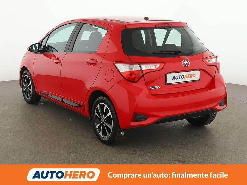 Usata Toyota Yaris Active 70 CV (51 kW) 2018 Rosso Utilitaria