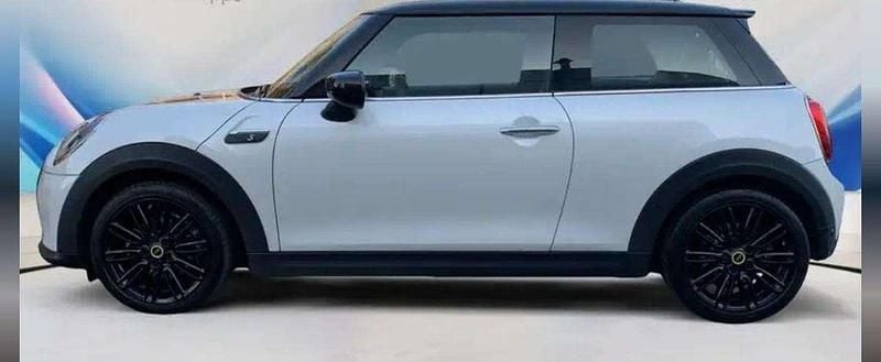 Usata Mini Cooper SE 160 kW (218 CV) 2021 Argento Utilitaria