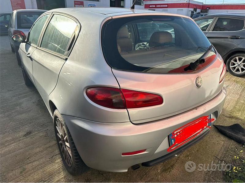 Usata Alfa Romeo 147 2006 Grigio Utilitaria