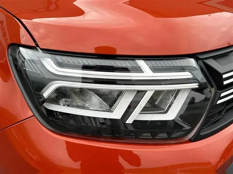Begagnad Dacia Duster Expression 2023 Orange SUV