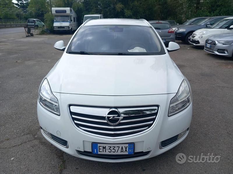 Usata Opel Insignia Cosmo 160 CV (117 kW) 2012 Bianco Station wagon