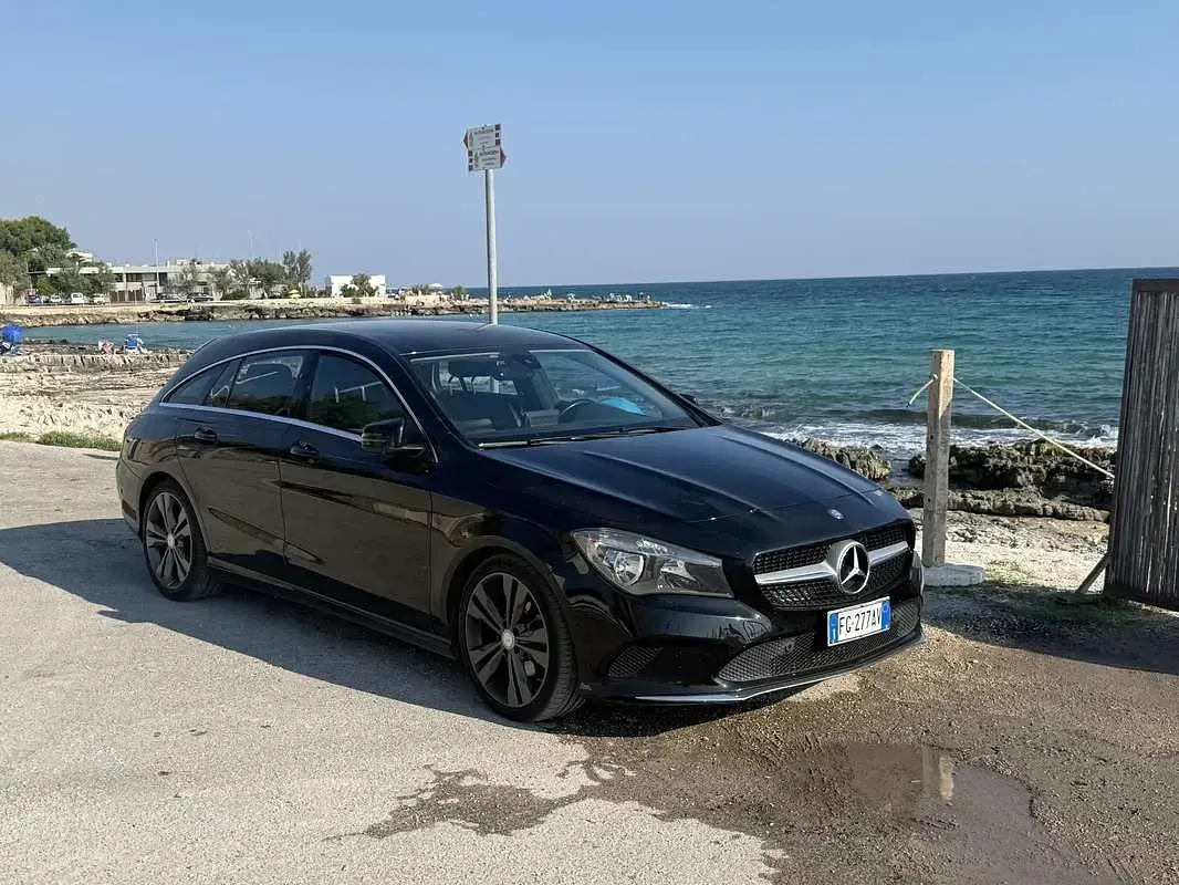 Usata Mercedes CLA200 Shooting Brake Executive 136 CV (100 kW) 2016 Station wagon