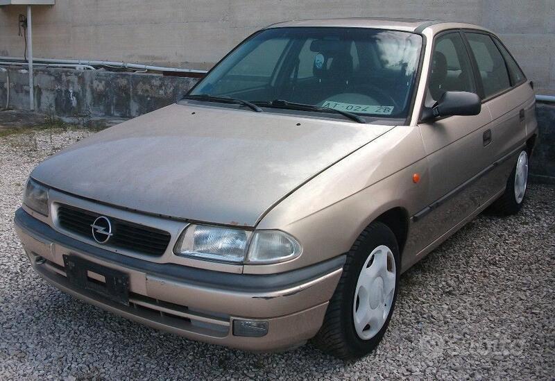Usato 1997 Opel Astra 1.4 Benzin 60 CV (1.300 €)