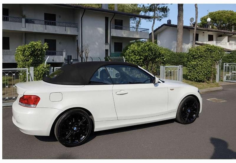 Usata BMW 118 Cabriolet 143 CV (105 kW) 2010 Cabrio