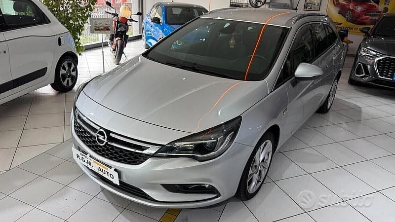 Usata Opel Astra 110 CV (80 kW) 2017 Nero Station wagon